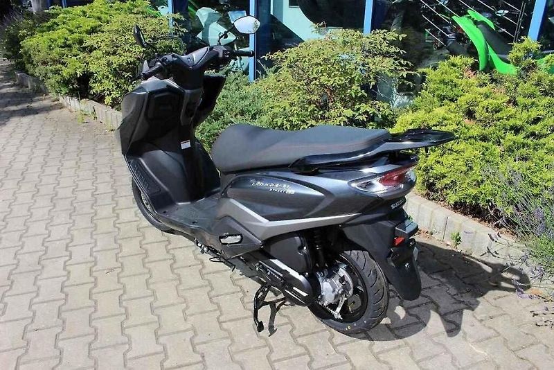 Suzuki GSX-S 1000 GT.