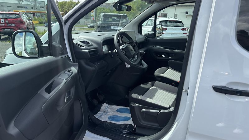 Citroën Berlingo (2026) PLUS Diesel 100k - fotka 5 z 13