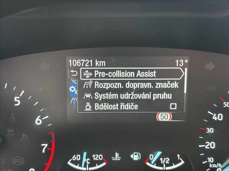 Ford Focus 1,0 EcoBoost 92 kW ST Line - fotka 33 z 35