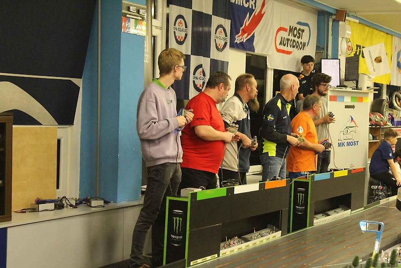 Modelářský Klub Most byl pořadatelm již 12. ročníku mezinárodního závodu LMP 32 na autodráze ve Středisku volného času v Mostě.
