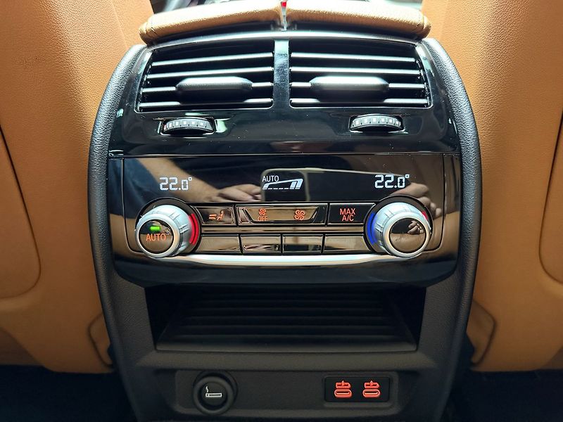 BMW Řada 5 540i xDrive LUXURY LINE, PANOR - fotka 27 z 30