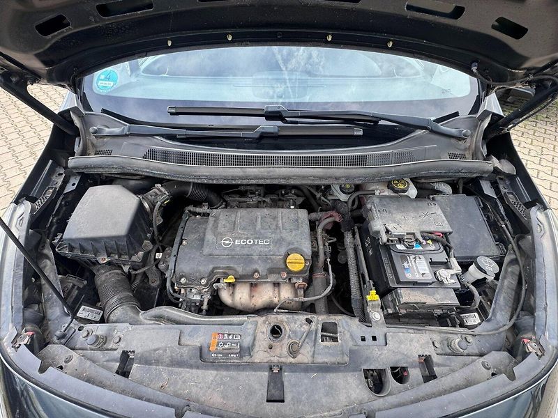 Opel Meriva (2015) 1,4i 74 KW KILOMETRY NOVÁ STK - fotka 39 z 42