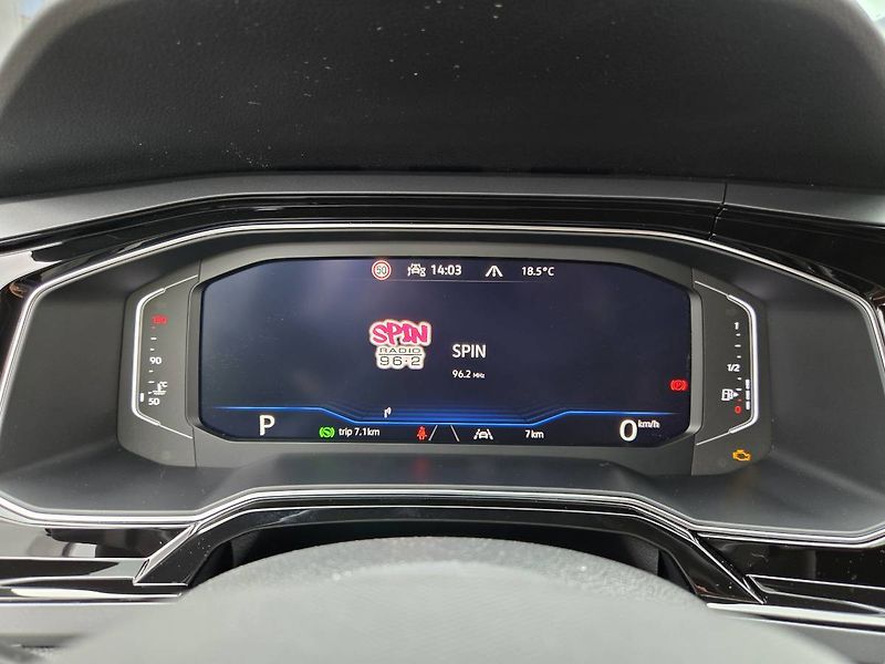 Volkswagen Taigo (2025) 1.5 TSI DSG R-Line - fotka 23 z 46