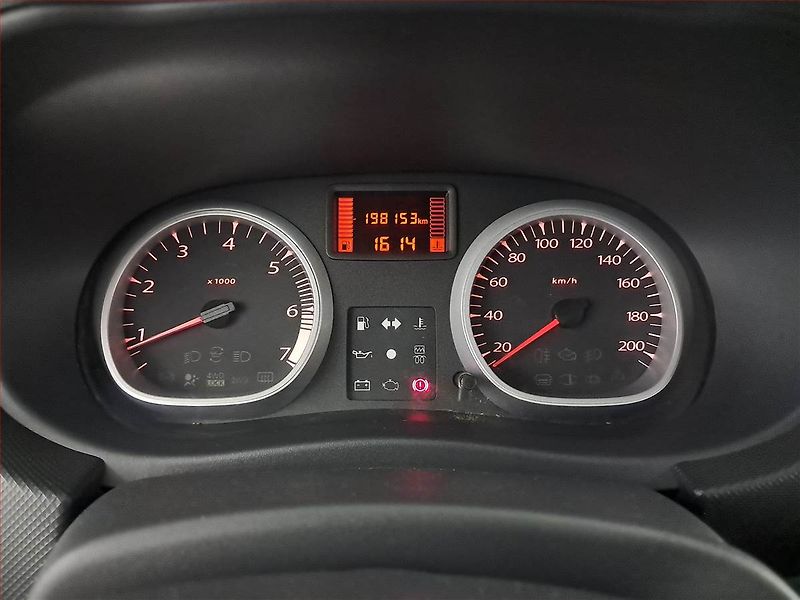 Dacia Duster (2013) 1.5 dCi, 4X4 - fotka 11 z 14