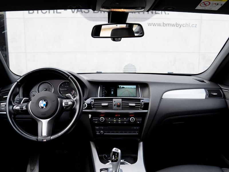 BMW X3 xDrive20d (F25) - fotka 9 z 30