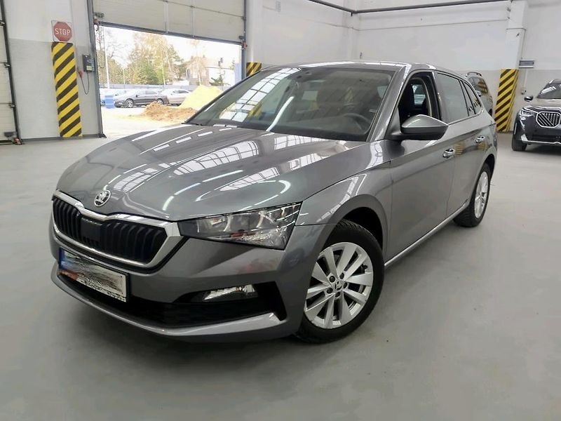 Škoda Scala (2023) 1.5 TSI Ambition Comfort DSG  - fotka 2 z 8