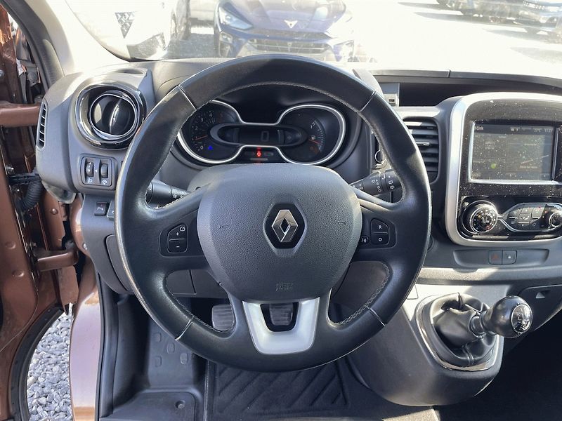 Renault Trafic (2018) 1.6 dCi,SpaceClass,7Míst,107kW - fotka 13 z 47