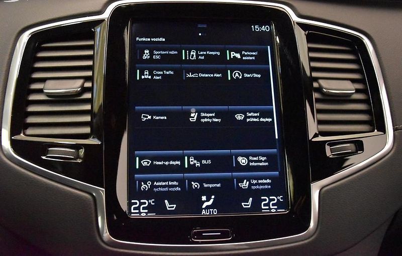 Volvo XC90 (2019) Volvo XC90 R-Design AWD | B&W  - fotka 14 z 31