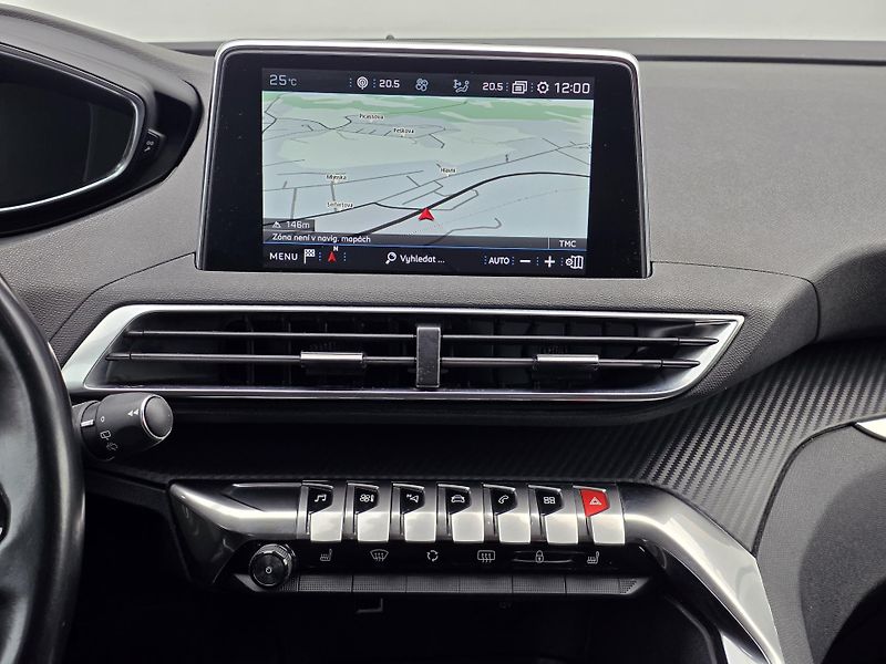 Peugeot 3008 (2021) 1.5HDi 96kW ALLURE ČR NOVÉ - fotka 13 z 18