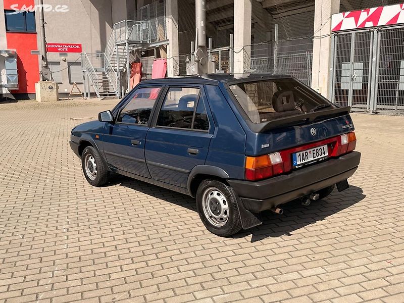 Škoda Favorit 135GLX 85t.Km První Majitel - fotka 3 z 19