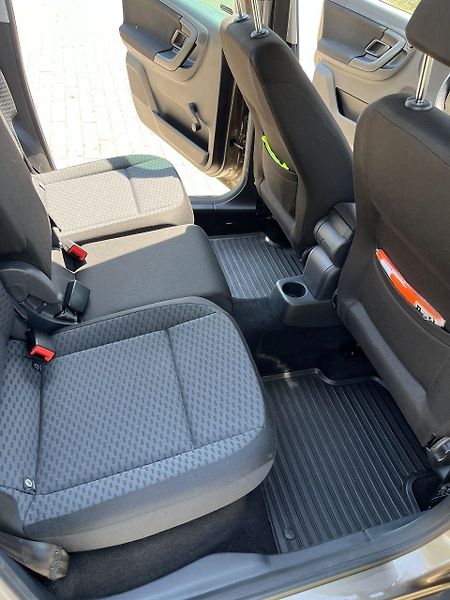 Škoda Roomster (2013) Fresh Ambition - fotka 32 z 91