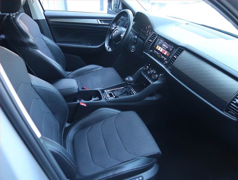 Škoda Kodiaq (2023) Style Plus 2.0 TDI - fotka 9 z 21