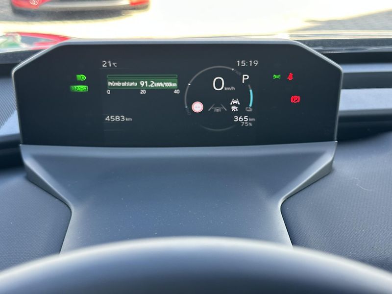 Toyota bZ4X (2026) BZ4X BEV - STYLE 74kWh FWD - fotka 17 z 37