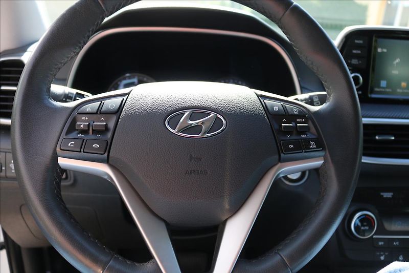 Hyundai Tucson 1,6 ČR,4x4, Automat - fotka 19 z 53