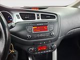 Kia Ceed (2012) 1.6 GDI, nová STK, jezdí dobře - náhled 12