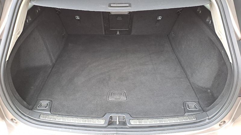 Volvo V60 2.0 D3 Momentum NAVI - fotka 12 z 31