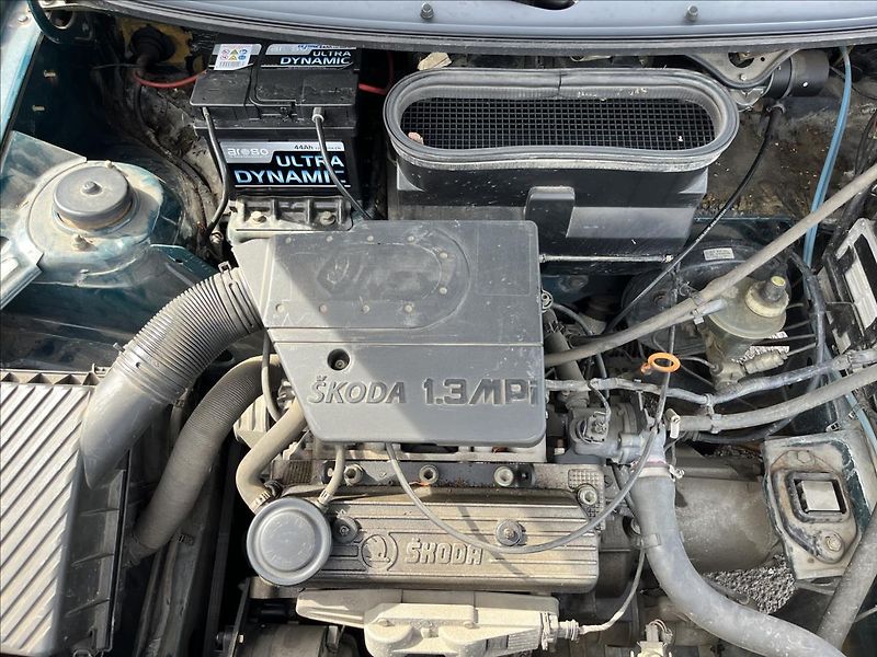 Škoda Felicia 1,3 MPi LXI ČR SERVIS 2x KOLA - fotka 22 z 31