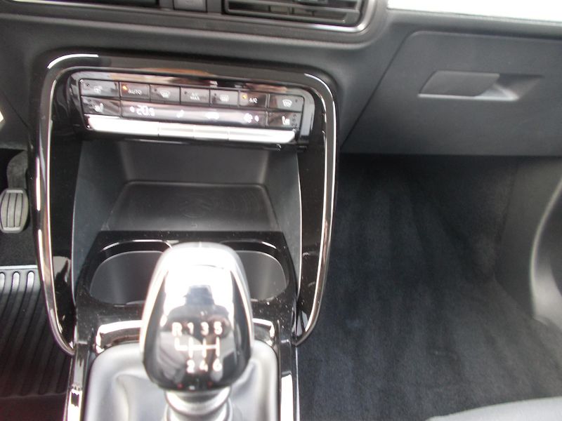 Citroën C3 (2026) MAX Turbo 100k Manual - fotka 13 z 15