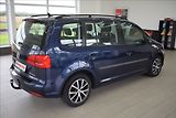 Volkswagen Touran 1,6 TDi, 7-míst,NAVI,1.maj., - náhled 6