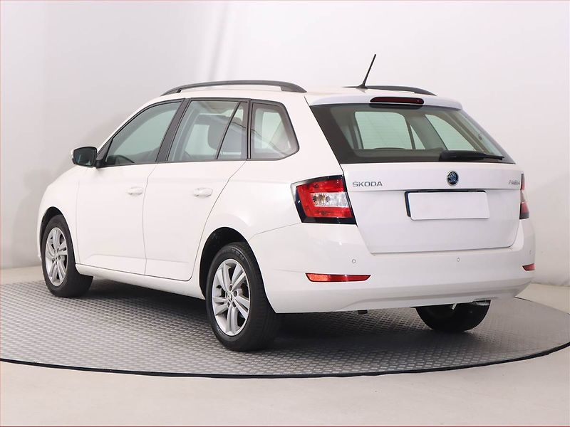 Škoda Fabia (2019) 1.0 TSI, Tempomat - fotka 4 z 20