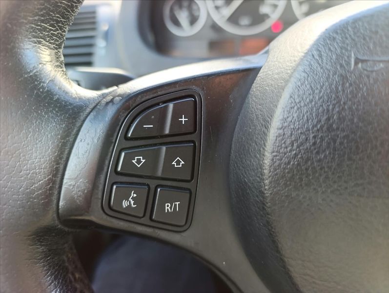 BMW X5 3,0 d 4x4 Automat Kůže Tažné - fotka 29 z 35