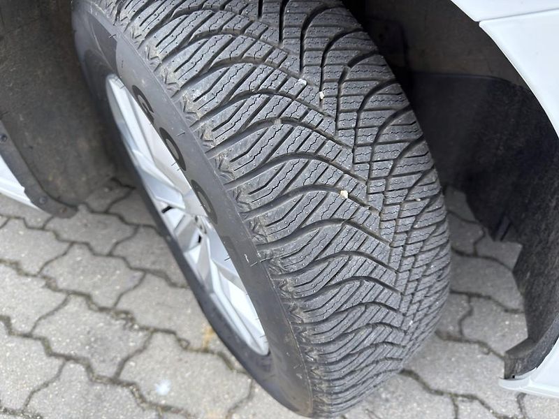 Volkswagen Passat 2.0 TDI 110 kW 4x4 navigace - fotka 23 z 24