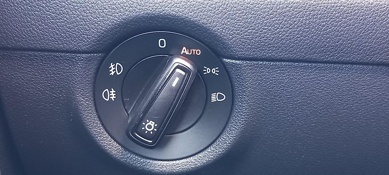 Škoda Octavia Ambition 2.0 TDI/110 kW  - fotka 16 z 29