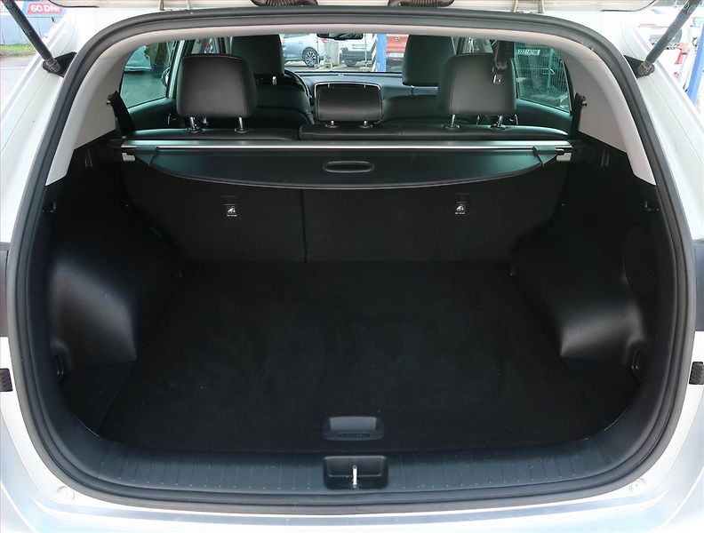 Kia Sportage (2018) 1.6 T-GDI, 4X4, Automat, ČR - fotka 14 z 22