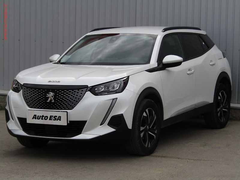 Peugeot 2008 (2021) 1.2PT, Allure - fotka 3 z 22