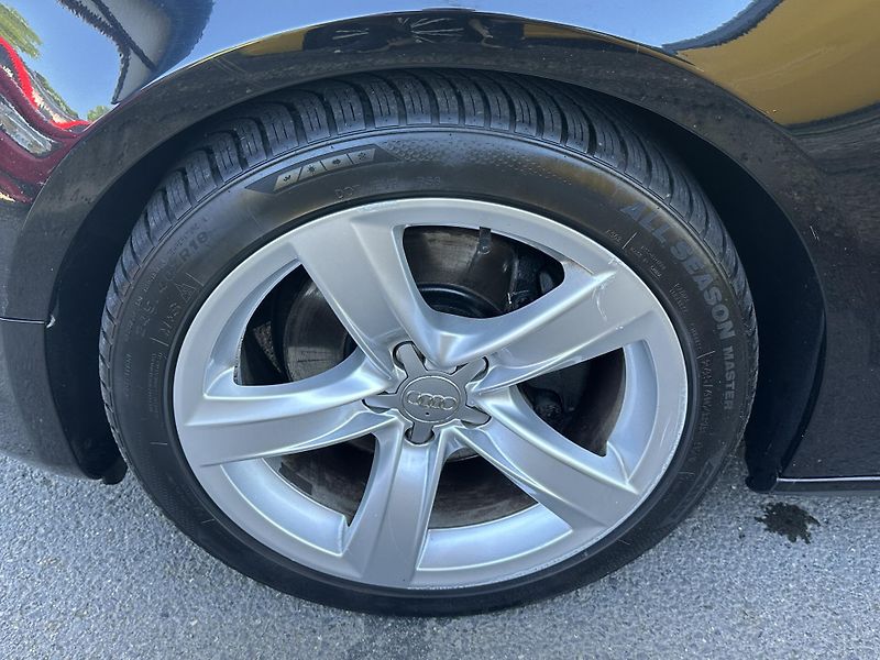 Audi A5 (2009) SPORTBACK 2.0/155kW *S LINE *  - fotka 39 z 40