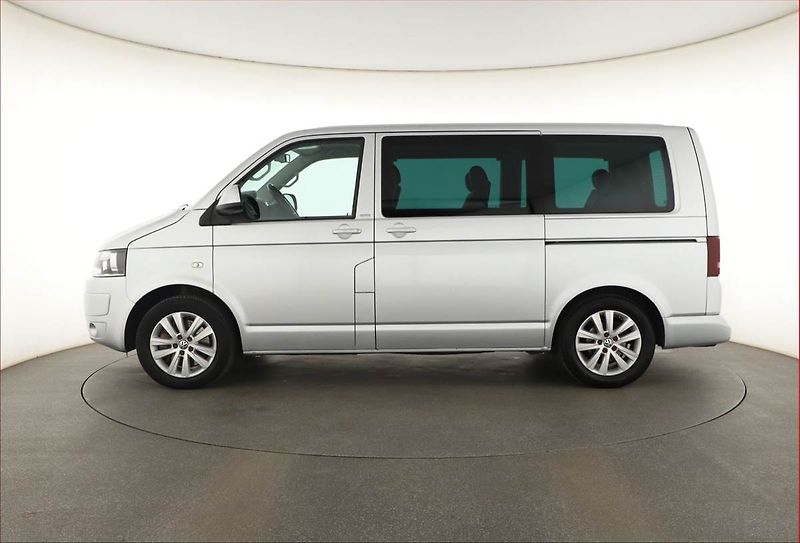 Volkswagen Multivan (2013) Highline 2.0 TDI - fotka 3 z 22