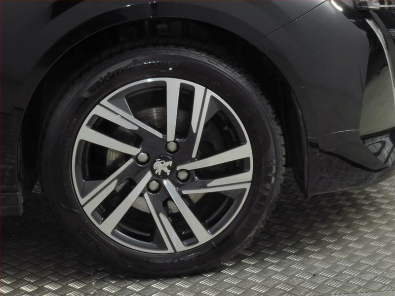 Peugeot 208 (2022) Allure 1.2 PureTech - fotka 14 z 18