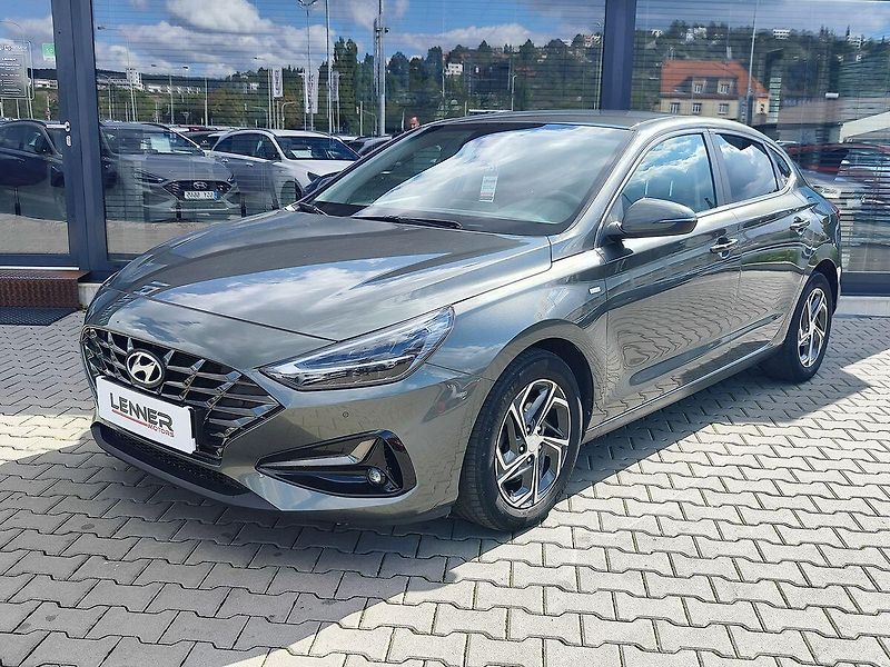 Hyundai i30 1.5 T-GDI/117kW Smart DCT - fotka 1 z 33