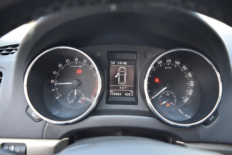 Škoda Yeti (2016) 2.0TDI 110kw 4x4 AMBITIO TAŽNÉ - fotka 31 z 43