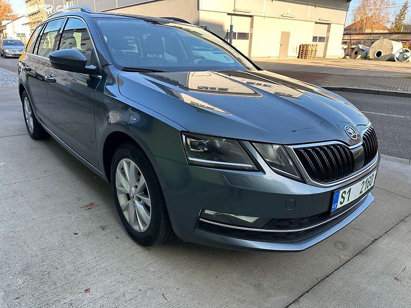 Škoda Octavia Combi 2,0 TDI Style/ odp.dph - fotka 4 z 41