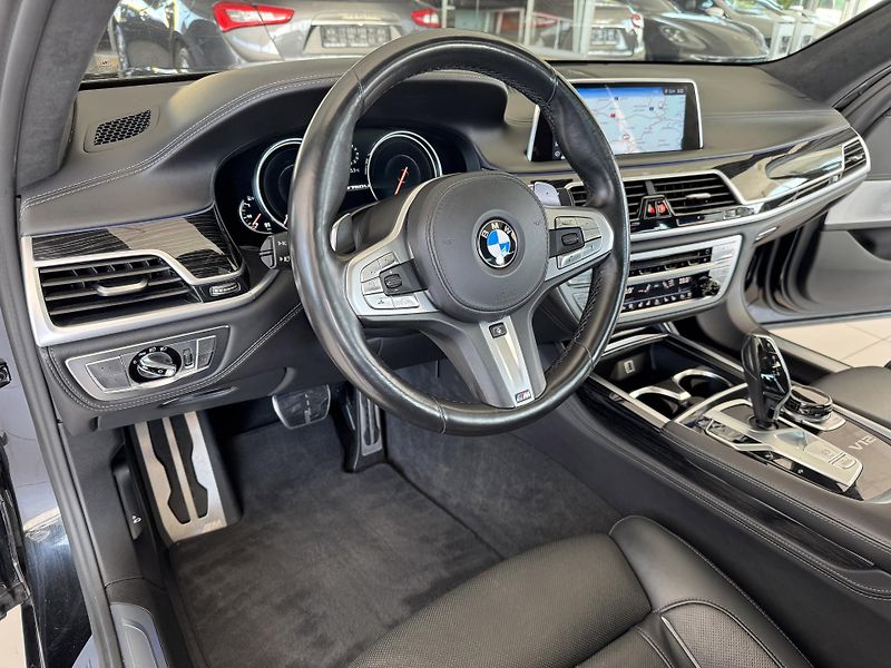 BMW Řada 7 M760 Li xDrive*Nový Motor*DPH - fotka 9 z 48