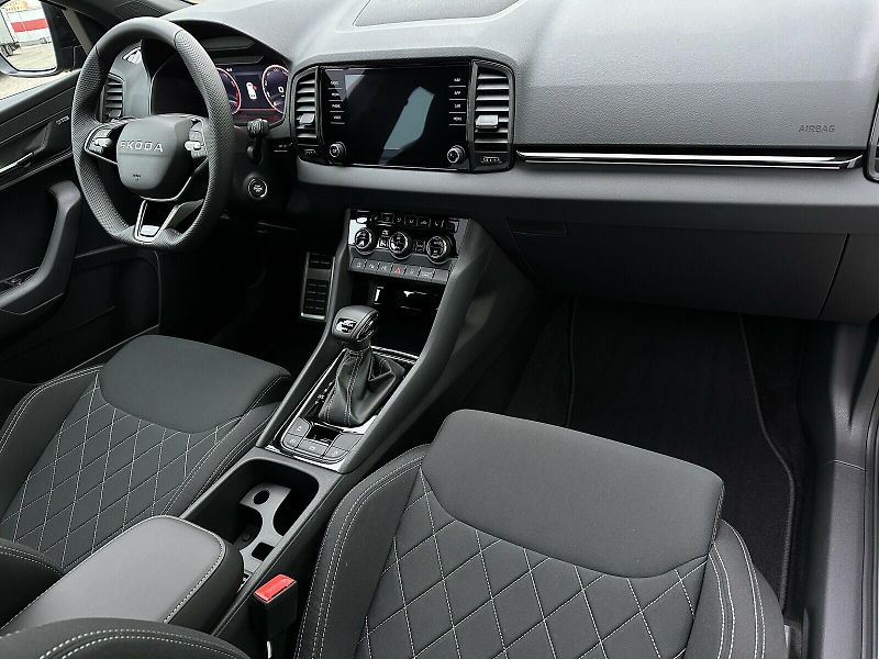 Škoda Karoq 2.0TDi DSG 4x4 150PS Sportline - fotka 44 z 49