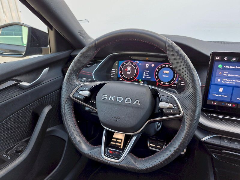 Škoda Octavia (2025) RS 2.0 TSI 195kW - fotka 10 z 33