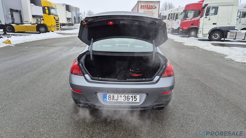 BMW Řada 6 650i XDRIVE 4,4i 330 kW - fotka 14 z 19