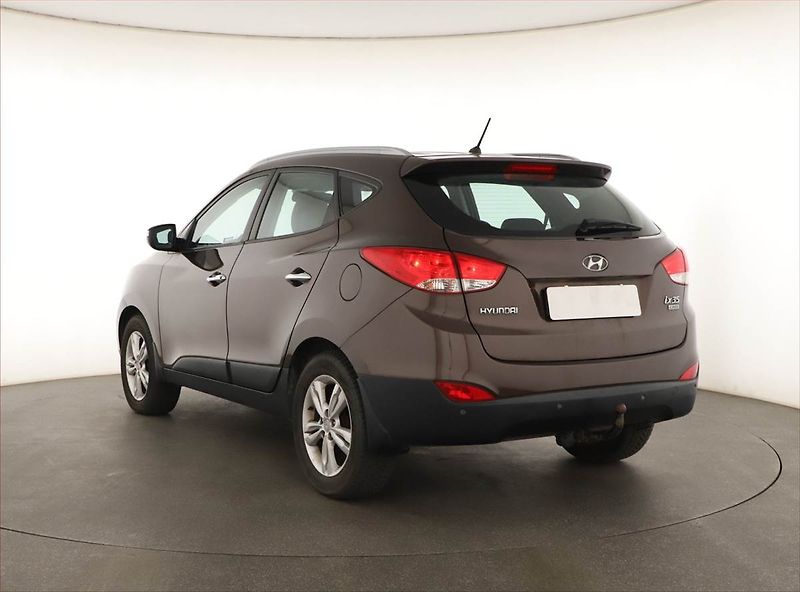 Hyundai ix35 (2013) 1.7 CRDi, Navi, Tempomat - fotka 4 z 17