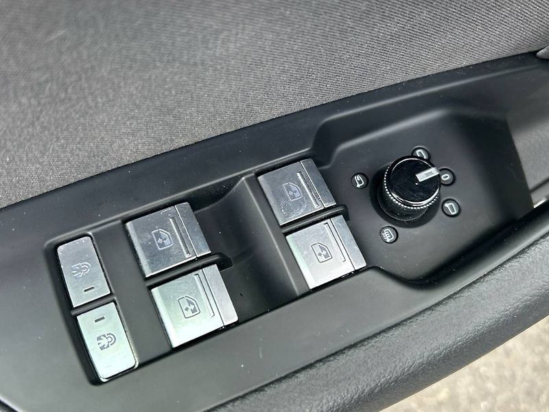 Audi A6 (2021) Avant 3.0 TDI 8AUT Quattro - fotka 29 z 35