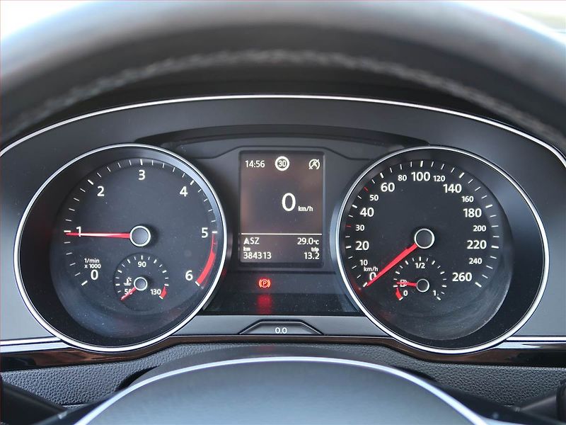 Volkswagen Passat (2015) Comfortline 2.0 TDI, Navi - fotka 11 z 18