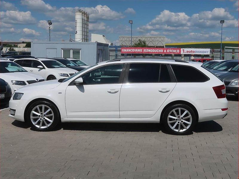 Škoda Octavia (2016) 2.0 TDI, Tempomat - fotka 3 z 17
