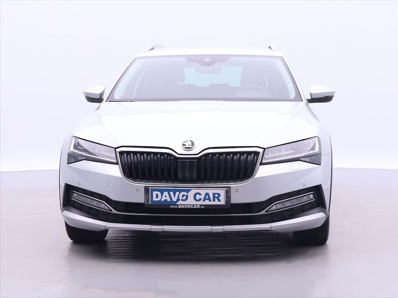 Škoda Superb 2,0 TDI 140kW DSG Scout 4x4 CZ - fotka 2 z 32