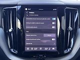 Volvo XC60 B5 AWD /1. maj / výhřev + kola - náhled 37