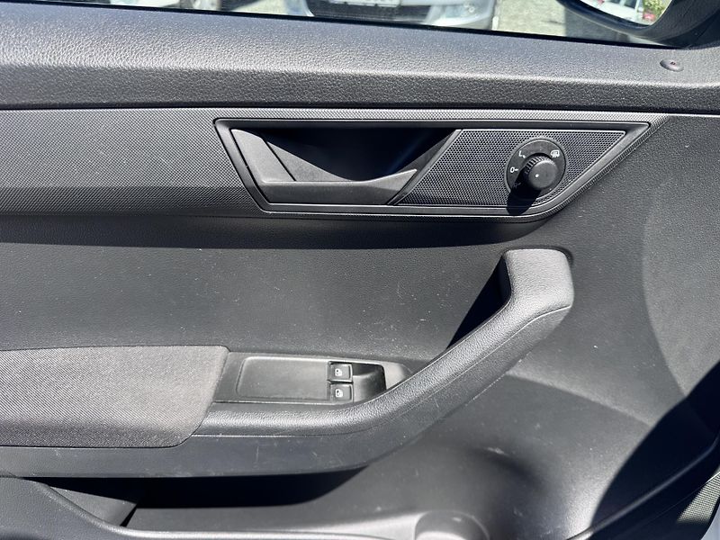Škoda Fabia III 1.0 TSi,181 tis km,2023 - fotka 12 z 17