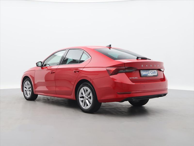 Škoda Octavia 2,0 TDI 110kW DSG Style CZ - fotka 5 z 28