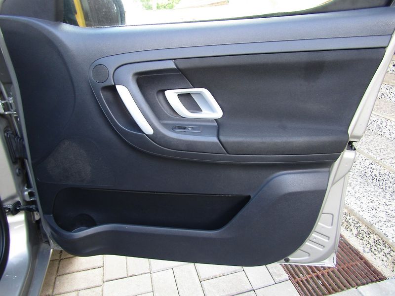 Škoda Roomster (2008) 1.9 TDI 77kW  BEZ DPF - fotka 25 z 36