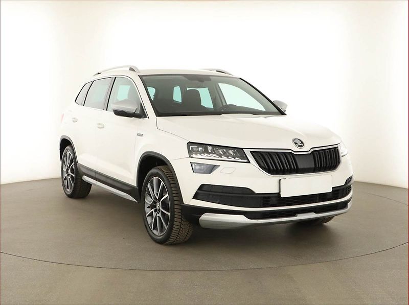 Škoda Karoq (2019) Scout 2.0 TDI, 4X4, ČR,1.maj - fotka 1 z 14