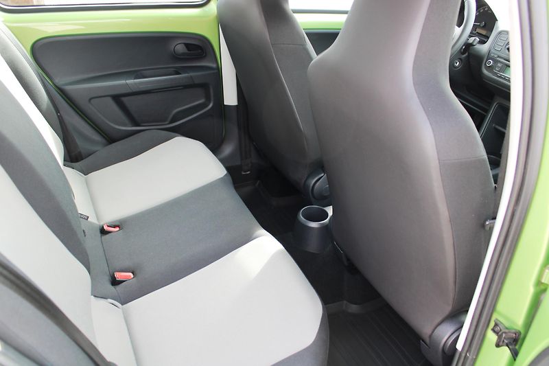 Škoda Citigo (2014) 1.0 MPI KLIMA EL.OKNA ESP 5DV - fotka 12 z 18